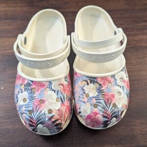 Crocs Women's Size 8